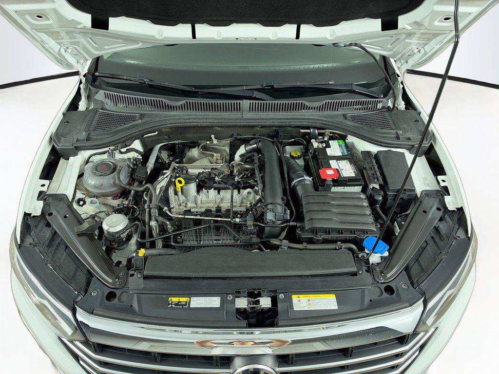 Used 2020 Volkswagen Jetta SE w/ SE Cold Weather Package FWD image 29