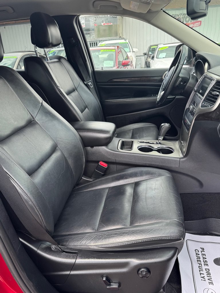Used 2013 Jeep Grand Cherokee Laredo RWD image 9