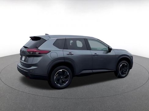 Used 2025 Nissan Rogue SV image 14