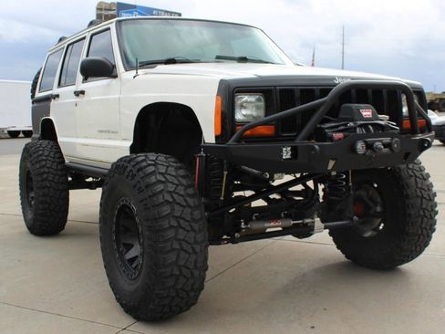 Used 2001 Jeep Cherokee Sport image 31