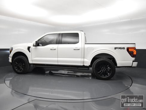 Used 2025 Ford F150 Lariat w/ Equipment Group 502A High AWD/4WD image 3