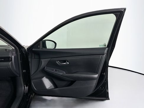 Used 2024 Nissan Sentra SV image 29