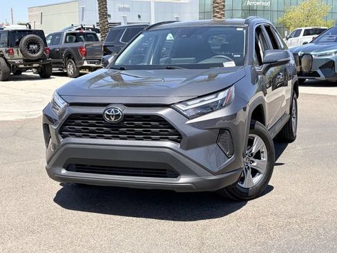 Used 2025 Toyota RAV4 XLE FWD image 3