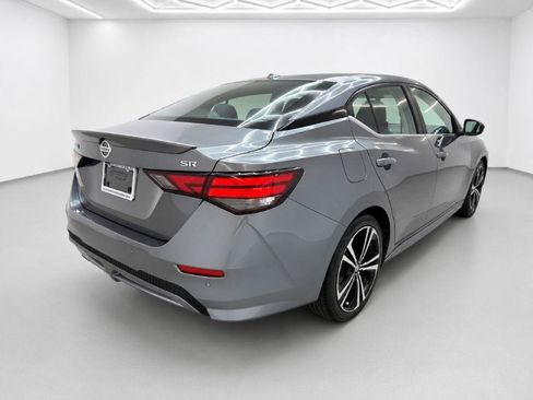 Used 2020 Nissan Sentra SR w/ Trunk Package FWD image 3