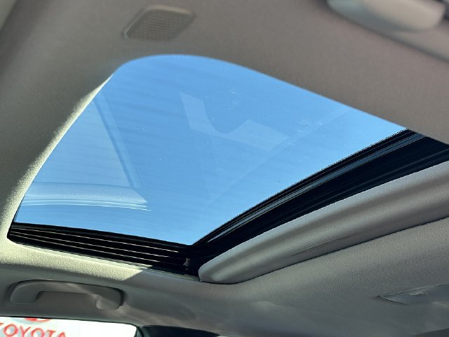 New 2026 Toyota Corolla Cross LE w/ Moonroof Package FWD image 16