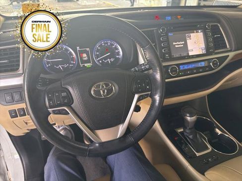 Certified 2018 Toyota Highlander Limited Platinum image 14