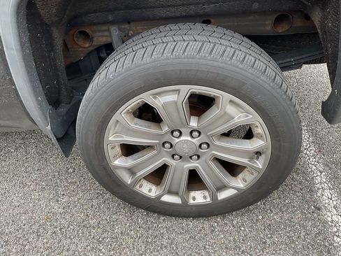 Used 2018 GMC Sierra 1500 Denali w/ Denali Ultimate Package image 6