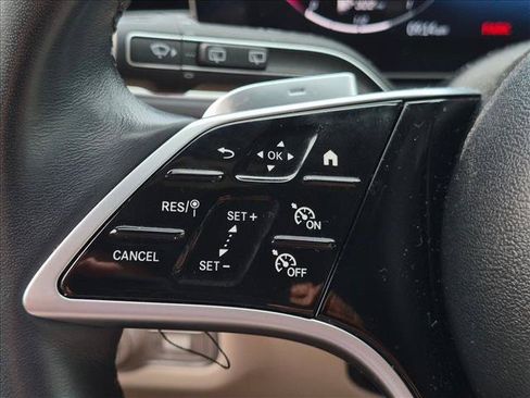 Used 2025 Mercedes-Benz GLE 350 4MATIC image 16