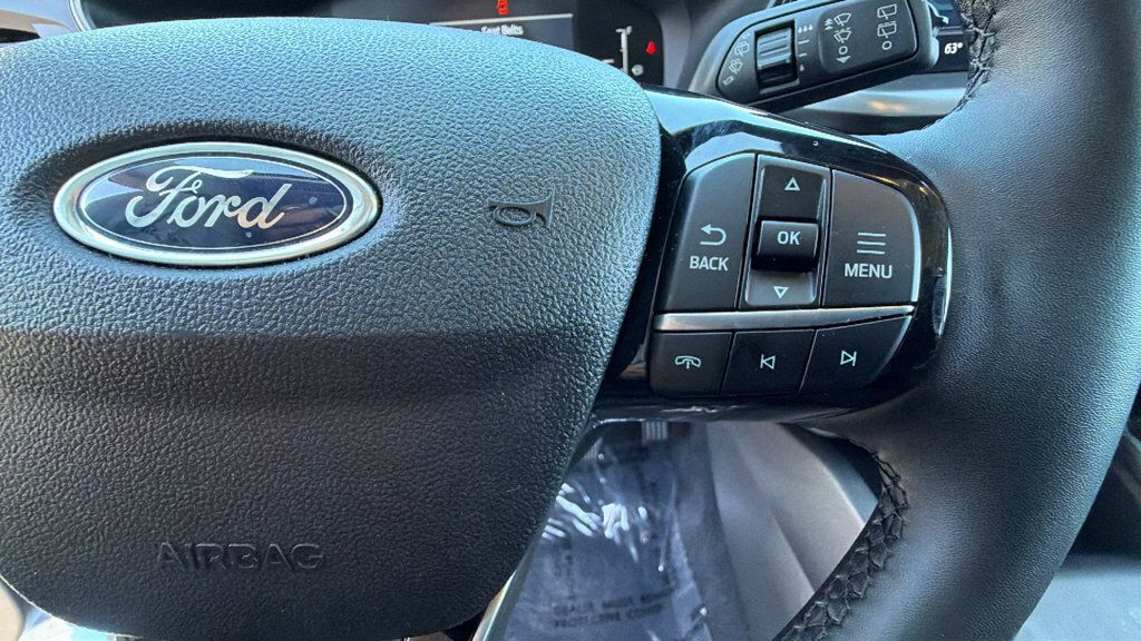 Used 2023 Ford Escape SE FWD image 20