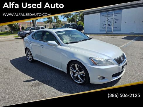 Used 2010 Lexus IS 250 w/ Preferred Accessory Package RWD image 1