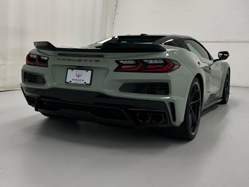 Used 2024 Chevrolet Corvette E-Ray w/ Stealth Interior Trim Package AWD/4WD image 13
