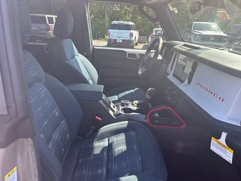 New 2026 Ford Bronco Heritage Edition AWD/4WD image 12