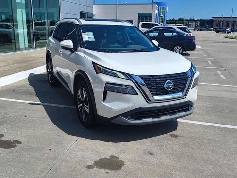 Used 2021 Nissan Rogue SL w/ Premium Package FWD image 32