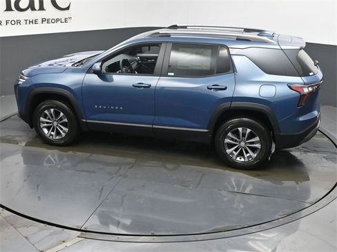 New 2026 Chevrolet Equinox LT w/ Convenience Package II image 21