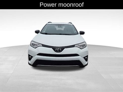 Used 2017 Toyota RAV4 SE image 7