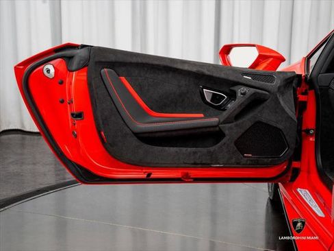 Used 2024 Lamborghini Huracan Tecnica RWD image 23