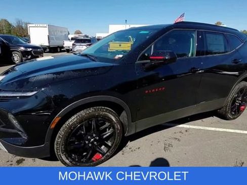 Used 2024 Chevrolet Blazer LT w/ Redline Edition AWD/4WD image 4