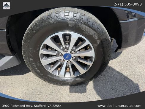 Used 2017 Ford Expedition XLT RWD image 6