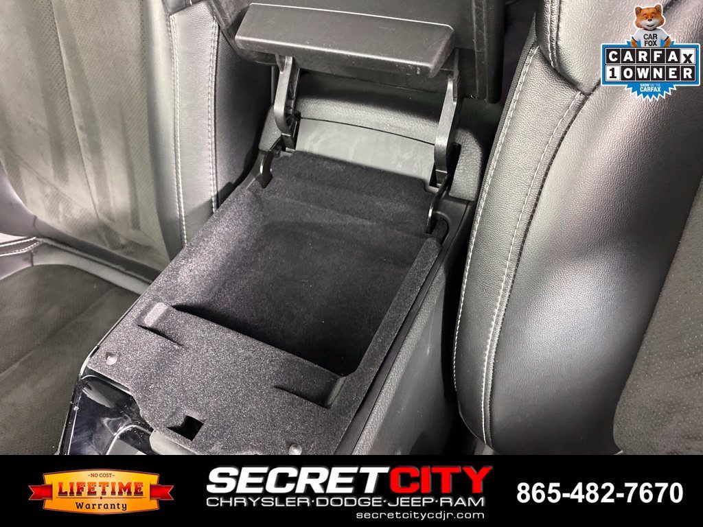 Used 2023 Jeep Grand Cherokee L Laredo AWD/4WD image 24