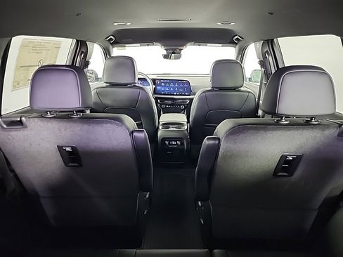 New 2026 Chevrolet Traverse LT w/ Driver Confidence Package image 19