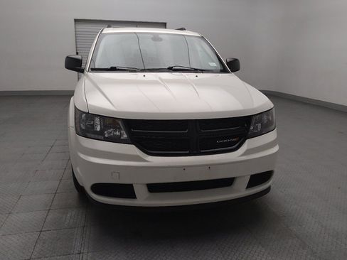 Used 2020 Dodge Journey SE w/ SE Popular Equipment Group FWD image 14