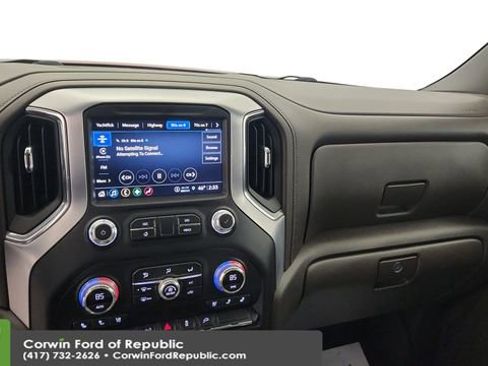 Used 2021 GMC Sierra 1500 SLT w/ SLT Premium Package image 19