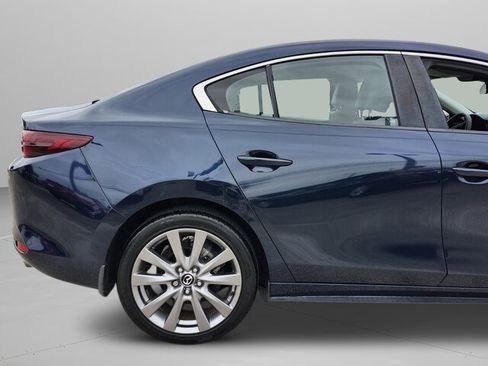 Used 2019 MAZDA MAZDA3 Sedan w/ Preferred Package image 36