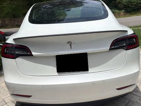 Used 2021 Tesla Model 3 Standard Range Plus RWD image 3