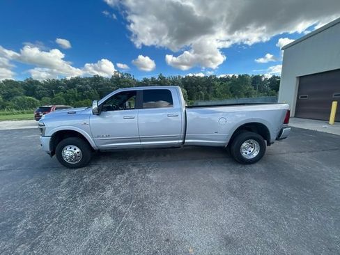New 2026 RAM 3500 Limited AWD/4WD image 6