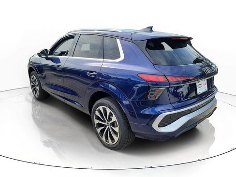 New 2026 Audi Q3 quattro 2.0T AWD/4WD image 3