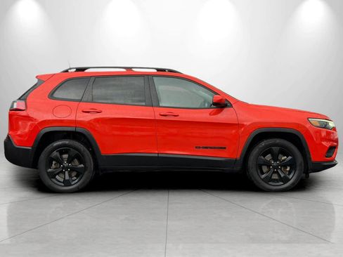 Used 2021 Jeep Cherokee Latitude Plus AWD/4WD image 8
