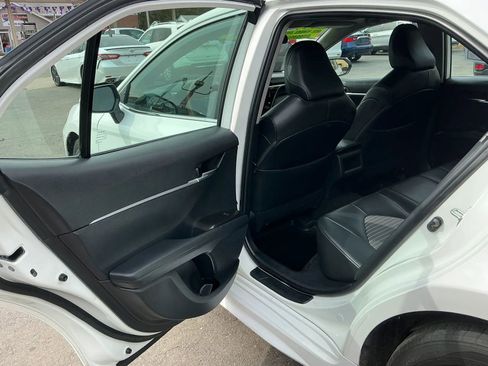 Used 2023 Toyota Camry SE AWD/4WD image 7