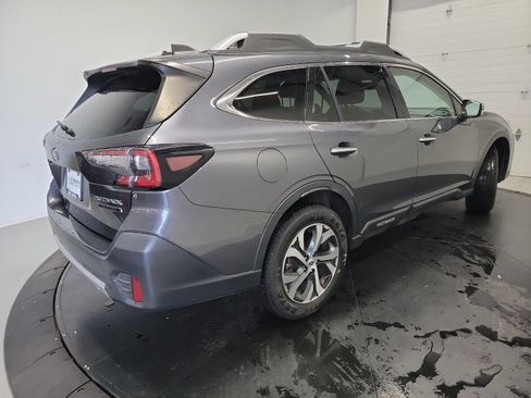 Used 2022 Subaru Outback Touring XT AWD/4WD image 9