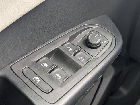 New 2026 Volkswagen Taos S image 27