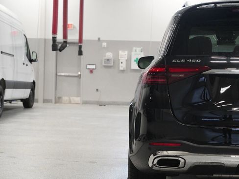 New 2026 Mercedes-Benz GLE 450 GLE 450 image 13