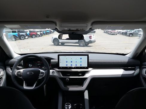 New 2026 Ford Explorer Active AWD/4WD image 13