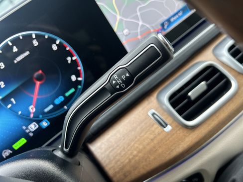 Used 2022 Mercedes-Benz GLS 450 4MATIC image 26