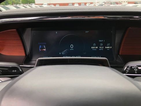 Used 2022 Lincoln Navigator Reserve image 18