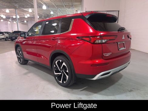 New 2025 Mitsubishi Outlander SE image 5