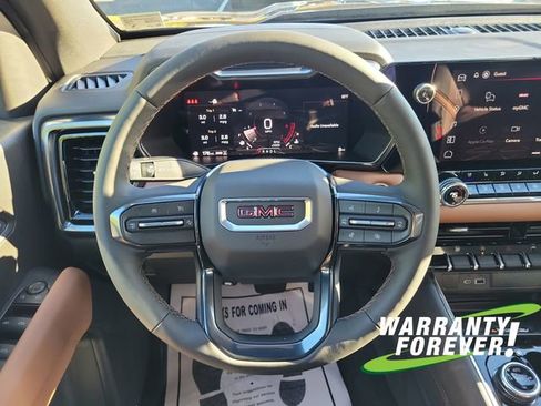New 2026 GMC Canyon AT4 w/ AT4 Premium Package image 9