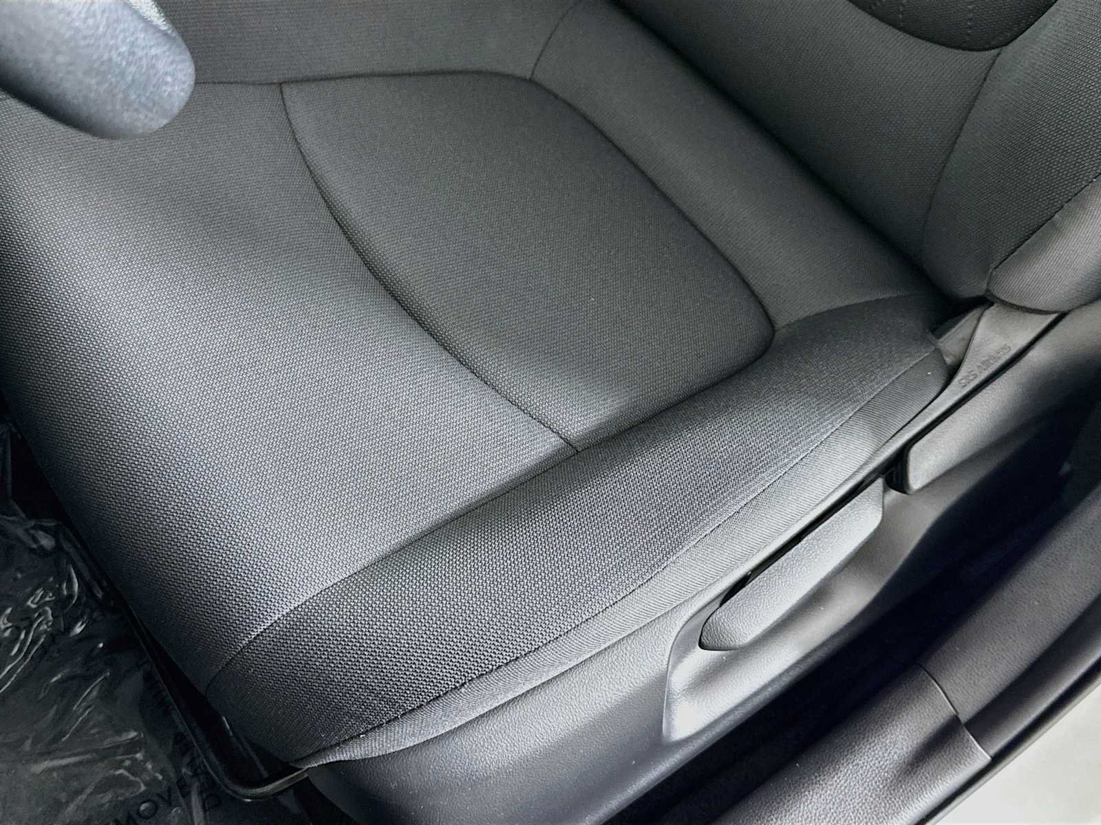 Used 2022 Toyota Corolla LE FWD image 18