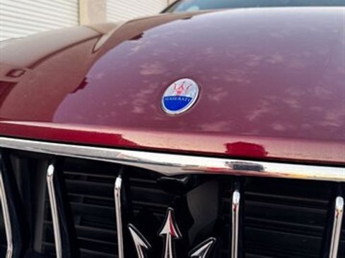 Used 2017 Maserati Levante S image 49