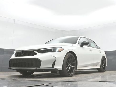 Used 2025 Honda Civic Sport image 30