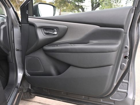 Used 2021 Nissan Murano SV image 27