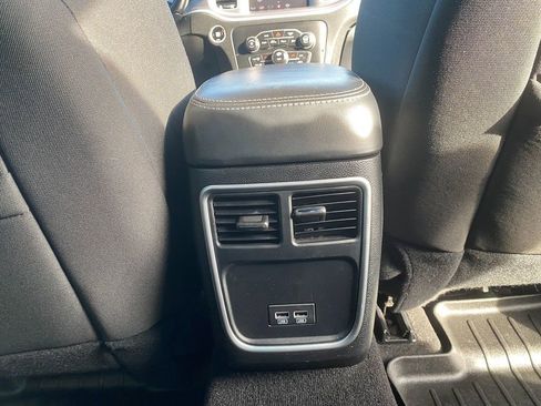 Used 2020 Dodge Charger SXT image 27