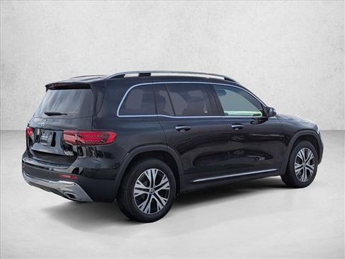 Used 2024 Mercedes-Benz GLB 250 image 5