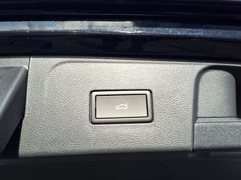 New 2026 Volkswagen Atlas SEL Premium R-Line image 5