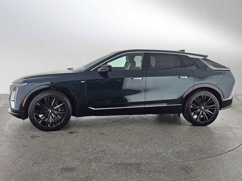 New 2025 Cadillac Lyriq Luxury image 6