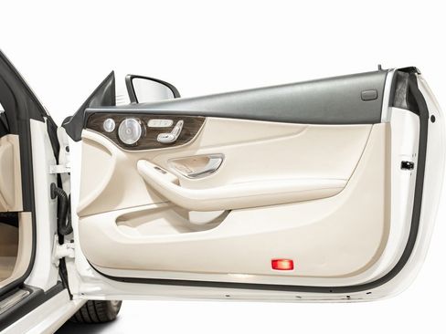 Used 2019 Mercedes-Benz C 300 4MATIC Cabriolet w/ Multimedia Package image 37