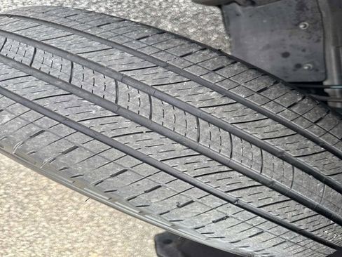 Used 2023 Toyota RAV4 Limited image 33